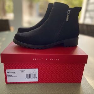 Kelly and Katie “Serene” black bootie, size 7.